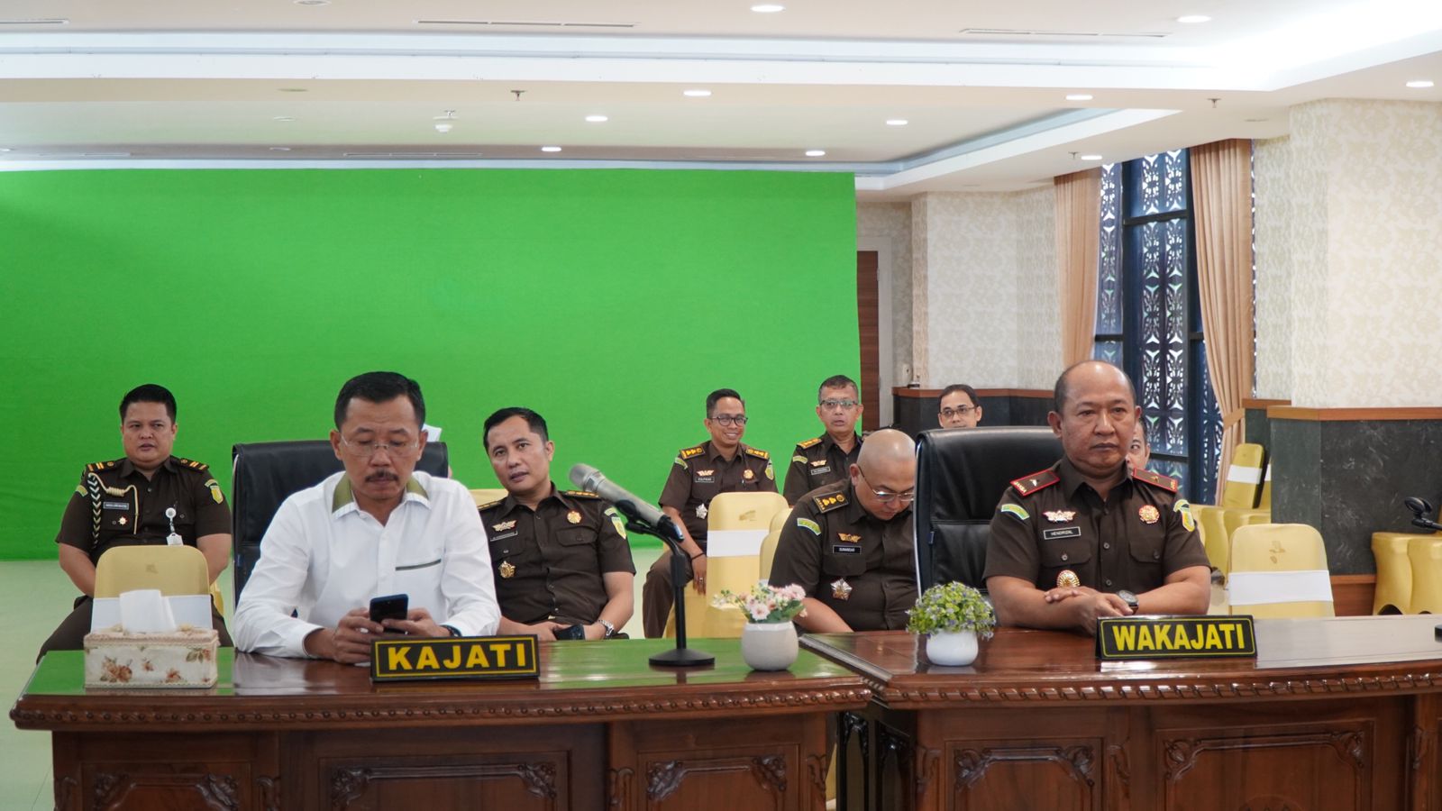 Kajati Riau Ikuti Kegiatan Sosialisasi Jurnal Ilmiah Kejaksaan The Prosecutor Law Review